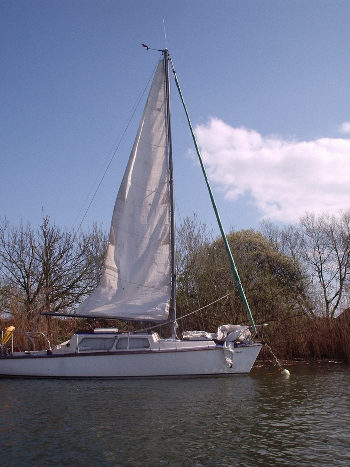 the SPARE mainsail is too tall note its not s/n 10 , its not for an SD23 as is