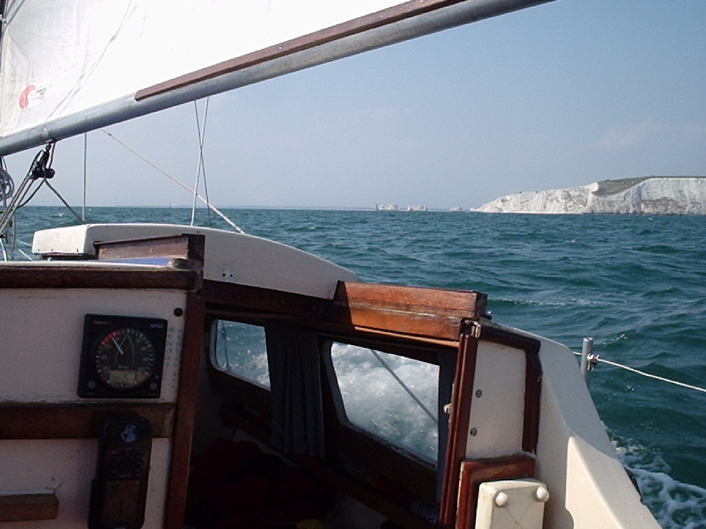 neddles ahoy, close hauled motor sailing