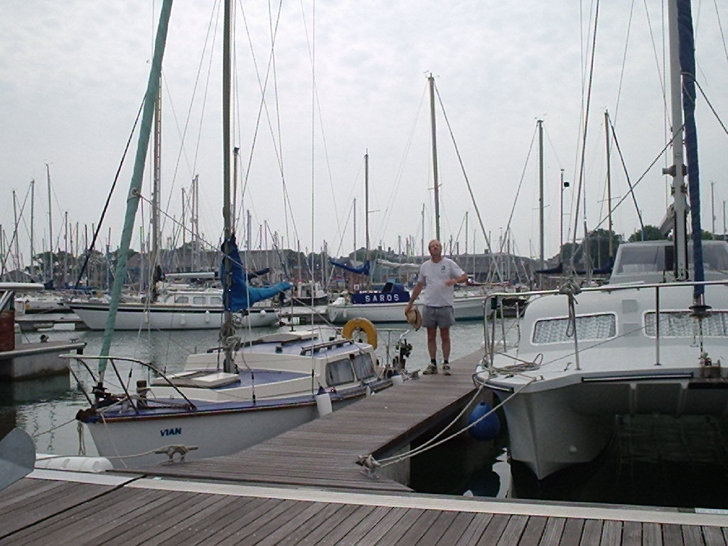 lovely freindly professional marina, why cant Southern yacht clubs be like this too?